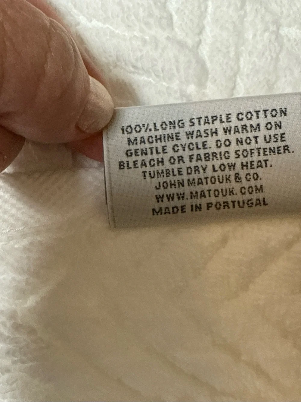 Matouk Seville Hand Towel 20x32” White Loose Braid Pattern 100% Cotton NWT